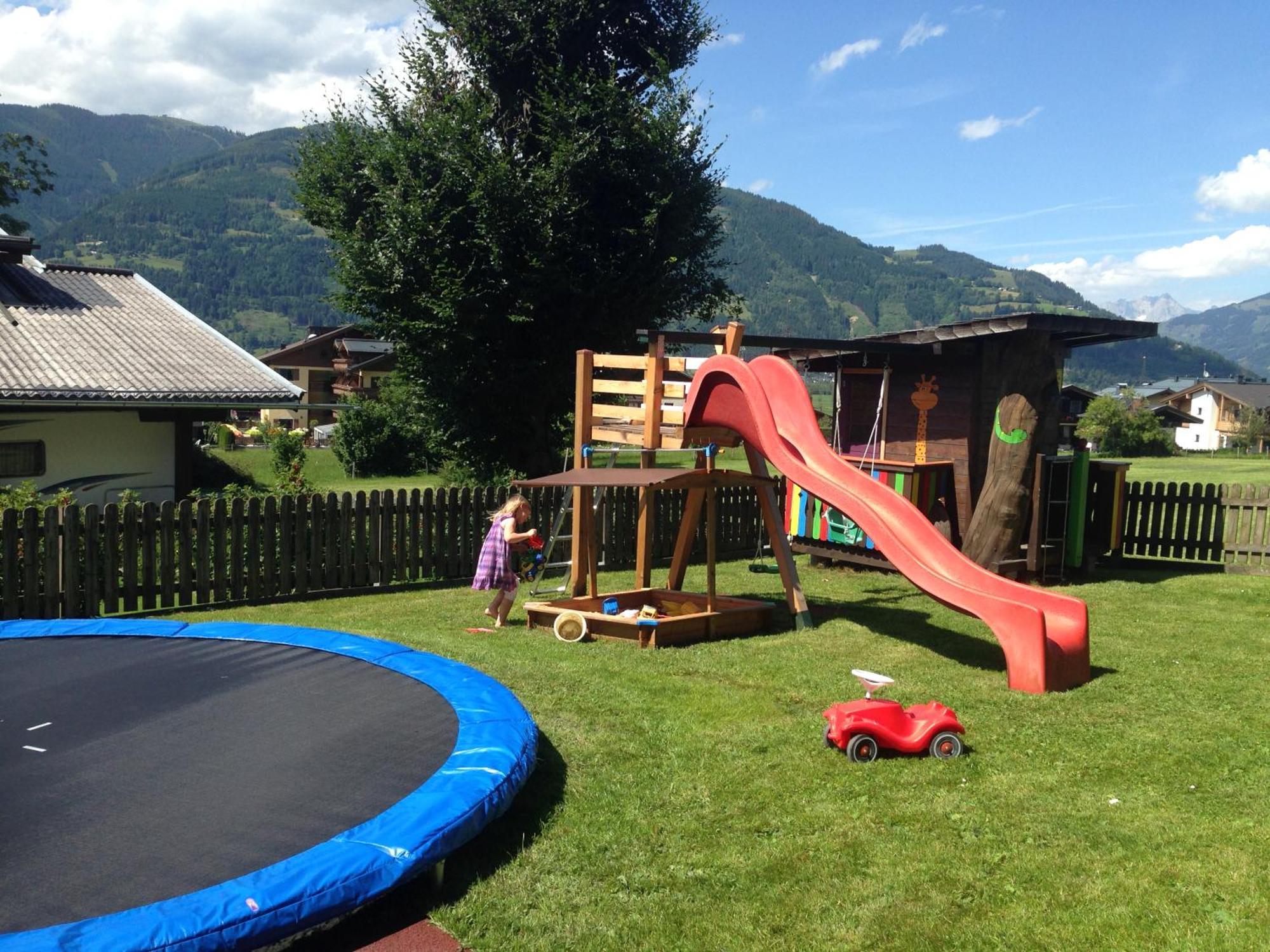 Haus Voglreiter - Inkl Sommerkarte, Zentrale Und Ruhige Lage, Garten Mit Spielplatz Kaprun Exteriér fotografie